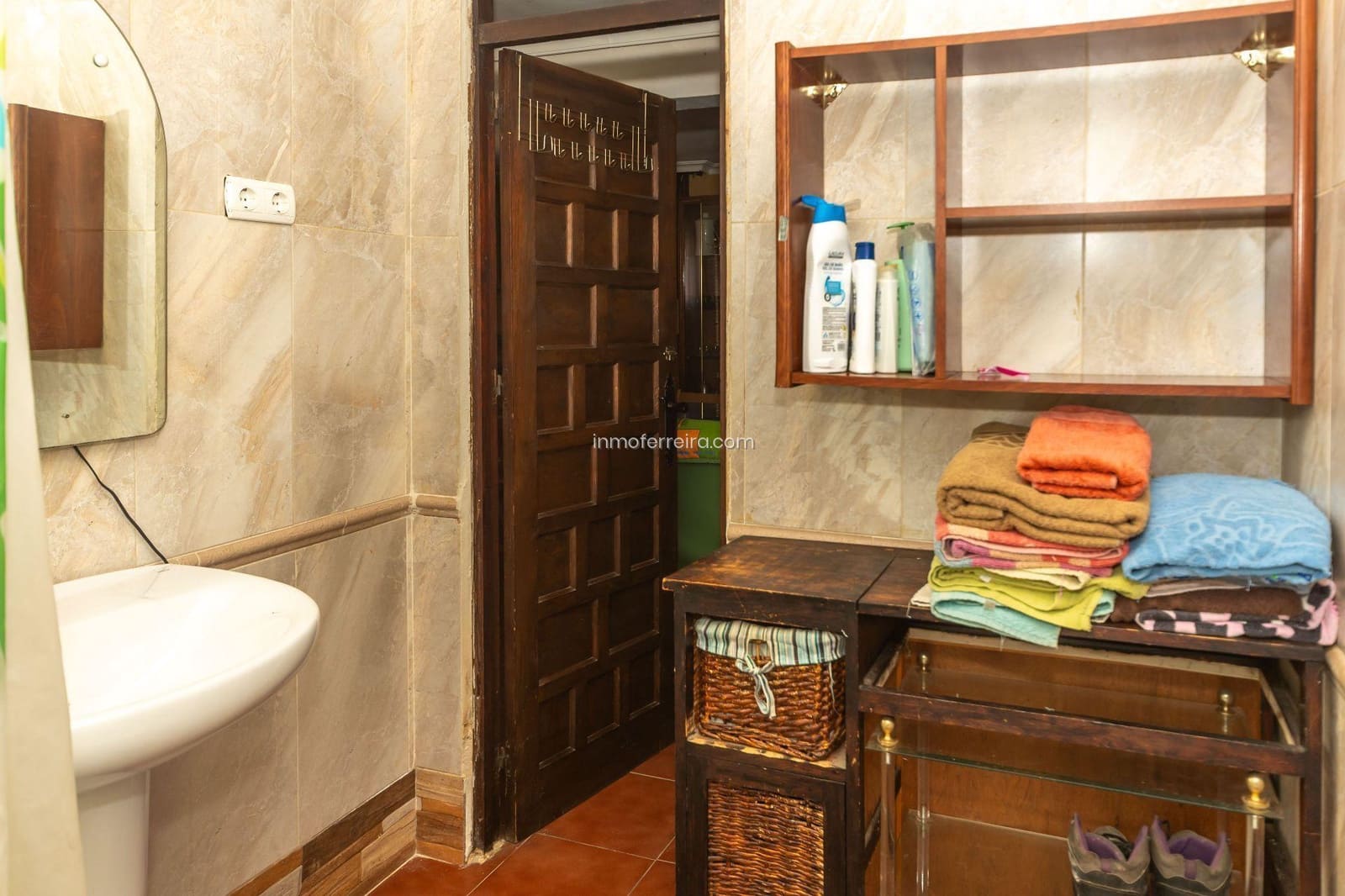 4 bedroom Villa for sale in Guadix with pool - € 325,000 (Ref: 9738596)