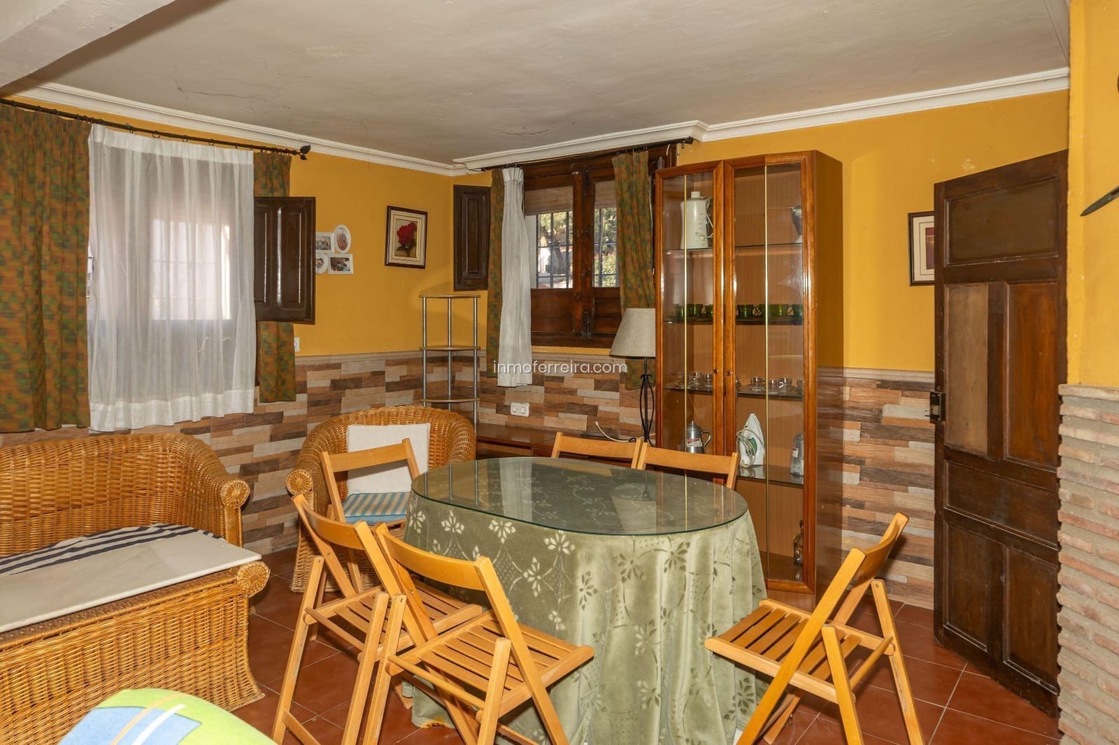 4 bedroom Villa for sale in Guadix with pool - € 325,000 (Ref: 9738596)