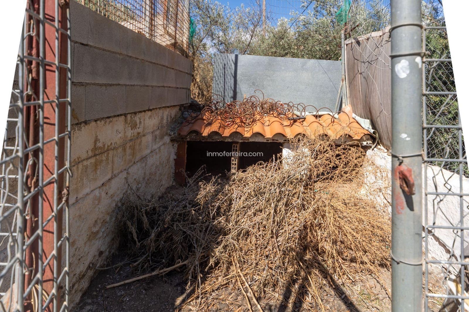 4 bedroom Villa for sale in Guadix with pool - € 325,000 (Ref: 9738596)