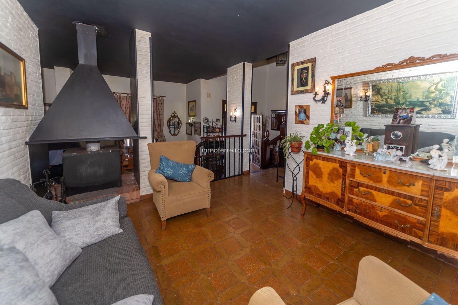 4 bedroom Villa for sale in Guadix with pool - € 325,000 (Ref: 9738596)