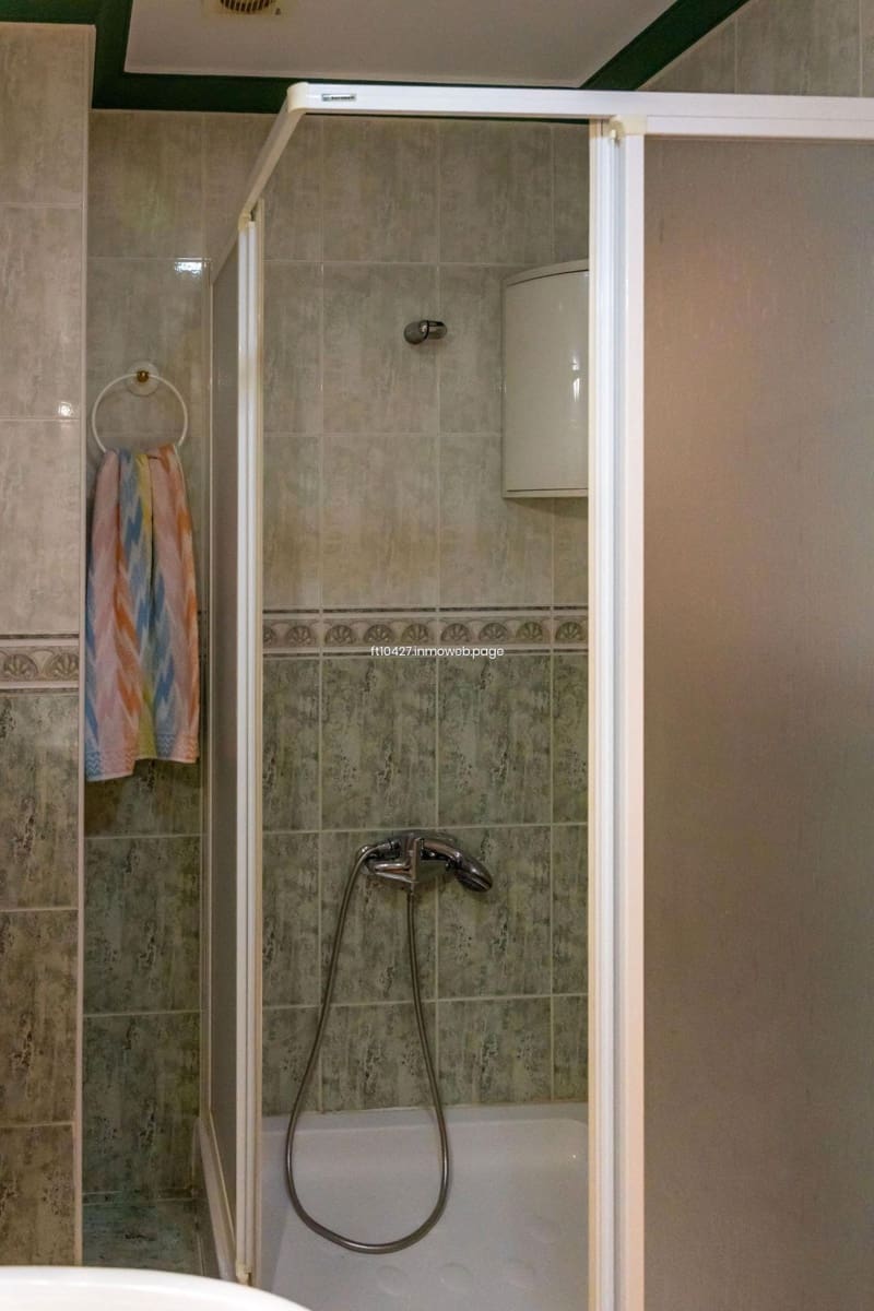 4 bedroom Villa for sale in Guadix - € 200,000 (Ref: 9770702)