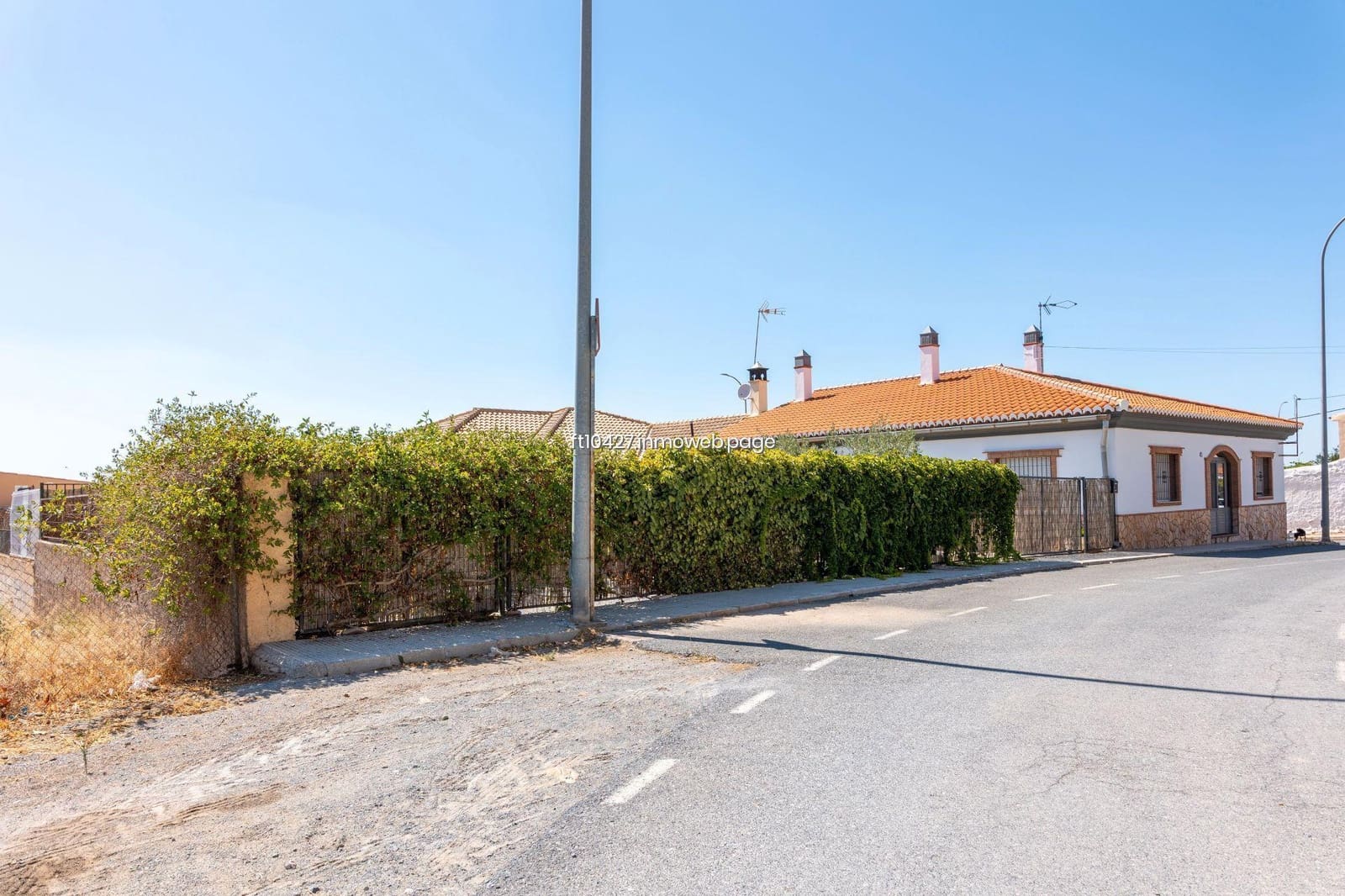 4 bedroom Villa for sale in Guadix - € 200,000 (Ref: 9770702)