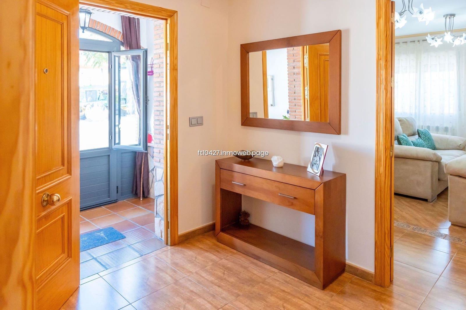 4 bedroom Villa for sale in Guadix - € 200,000 (Ref: 9770702)