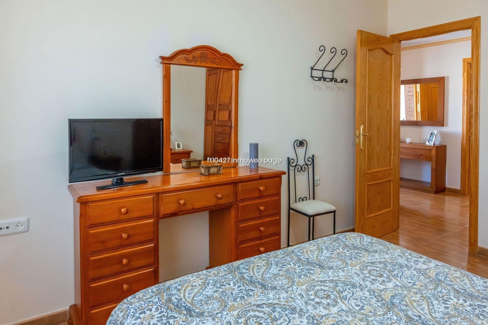 4 bedroom Villa for sale in Guadix - € 200,000 (Ref: 9770702)