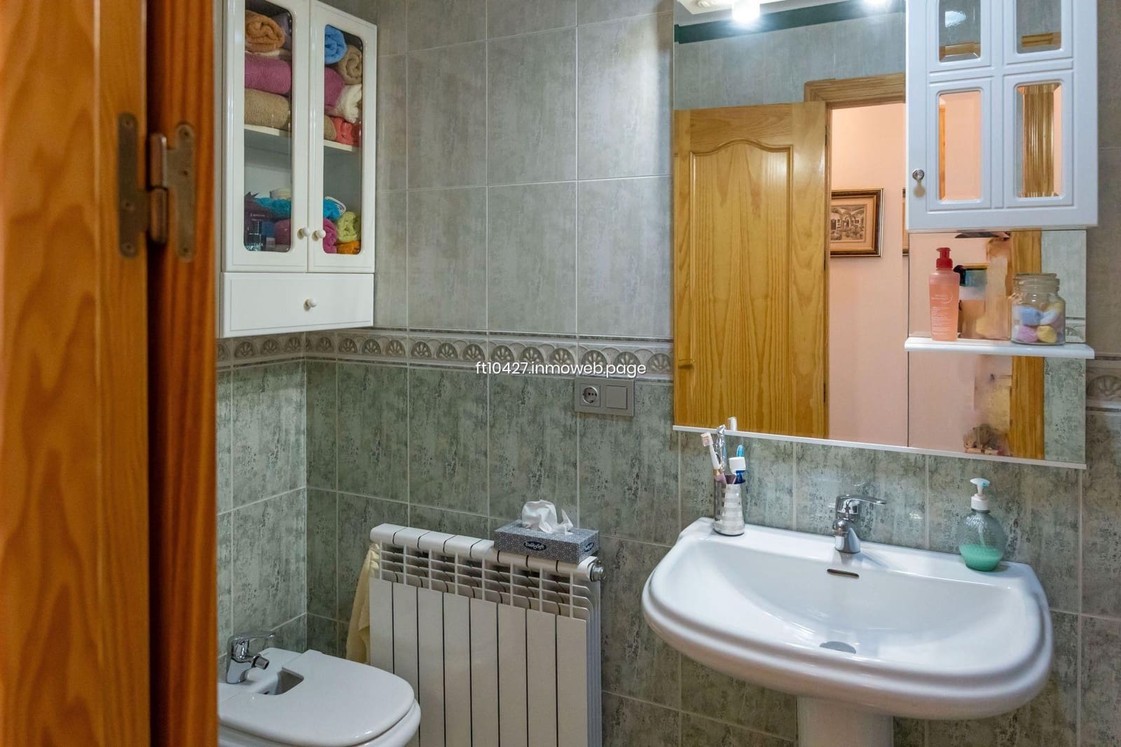 4 bedroom Villa for sale in Guadix - € 200,000 (Ref: 9770702)