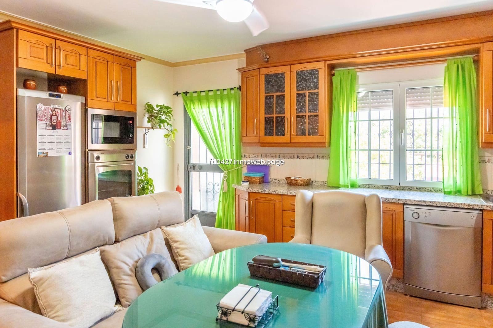 4 bedroom Villa for sale in Guadix - € 200,000 (Ref: 9770702)