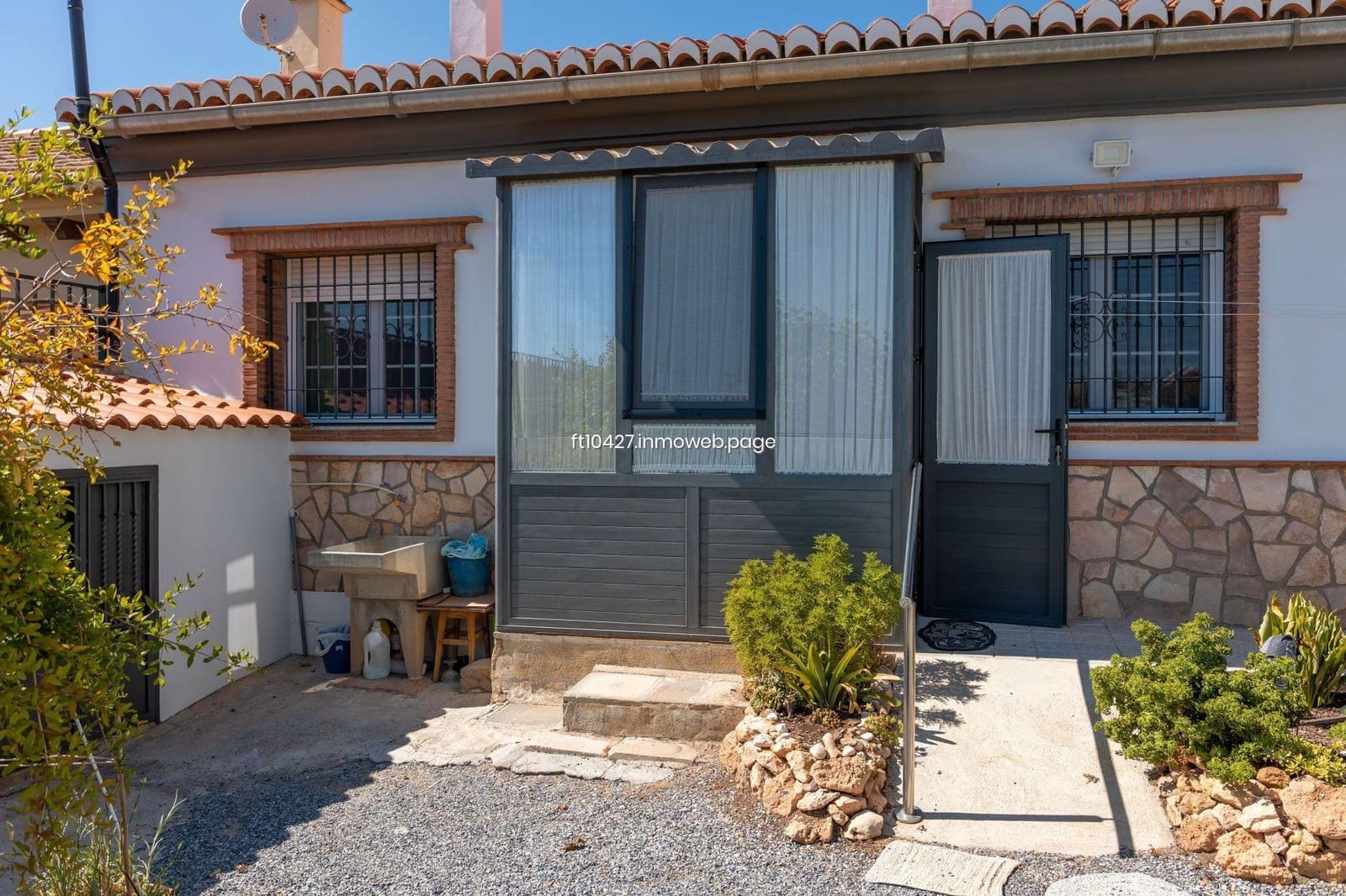 4 bedroom Villa for sale in Guadix - € 200,000 (Ref: 9770702)