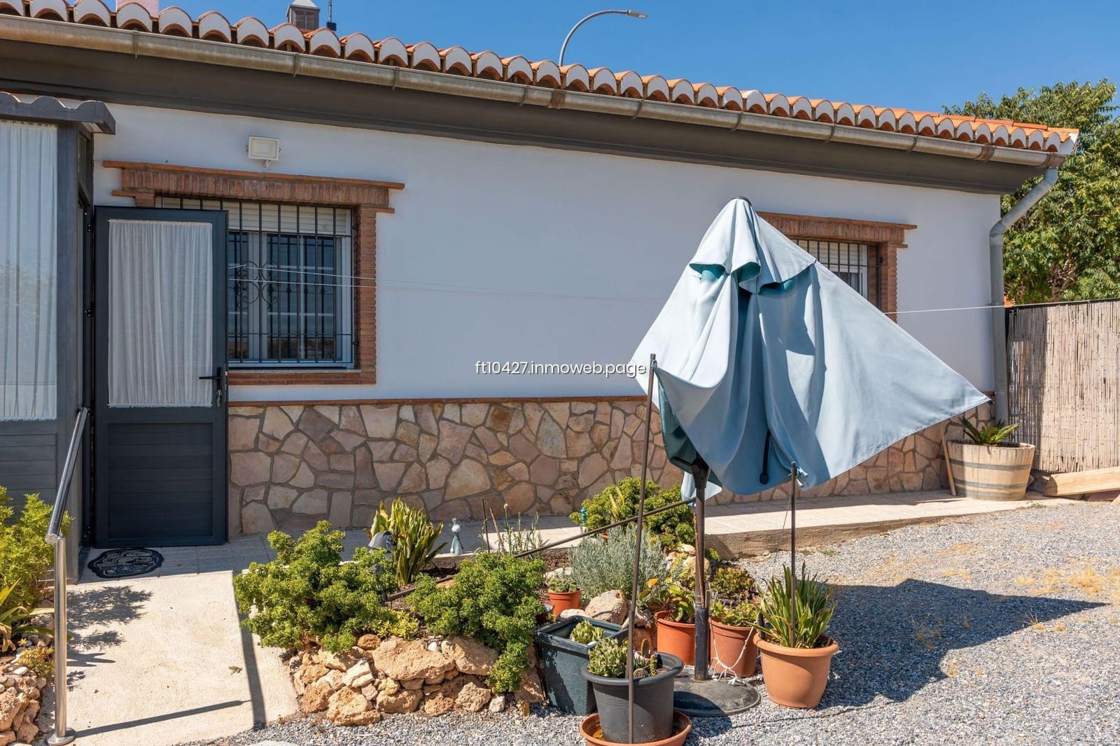 4 bedroom Villa for sale in Guadix - € 200,000 (Ref: 9770702)