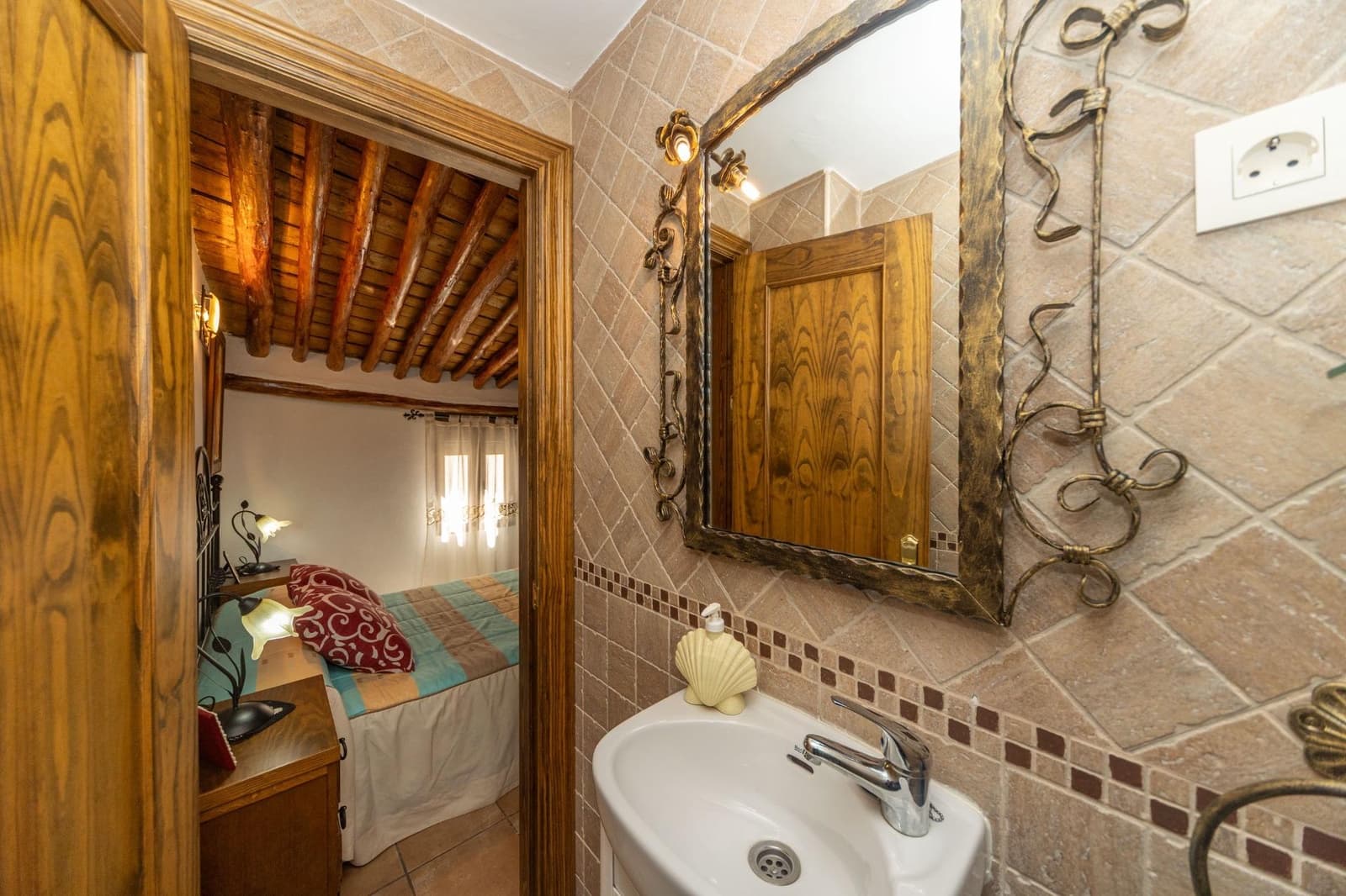 4 camera da letto Casa in vendita in Aldeire - 85.000 € (Rif: 9778173)