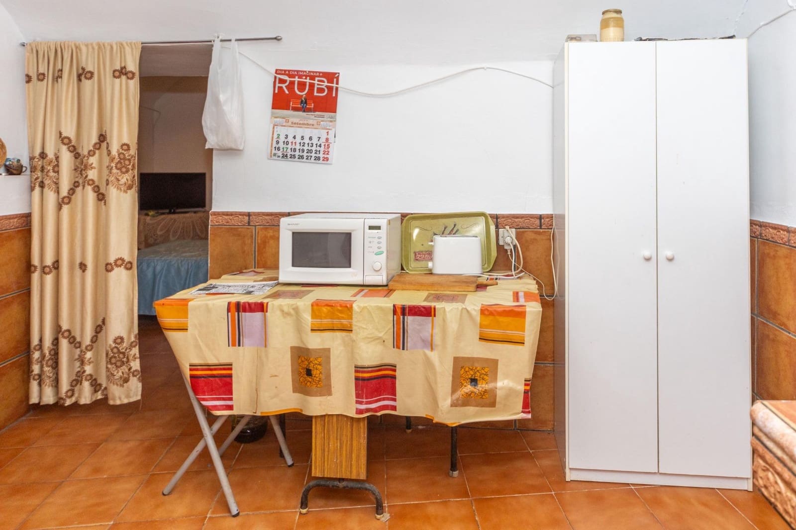 7 makuuhuone Omakotitalo myytävänä paikassa Benalua de Guadix mukana 
autotalli - 80 000 € (Ref: 9780597)