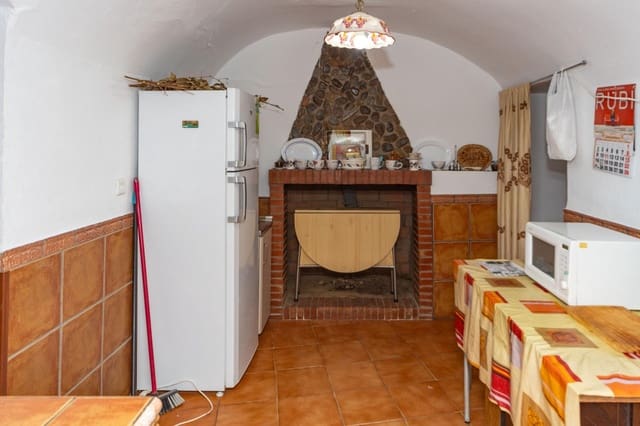 7 makuuhuone Omakotitalo myytävänä paikassa Benalúa de Guadix mukana 
autotalli - 80 000 € (Ref: 9780597)