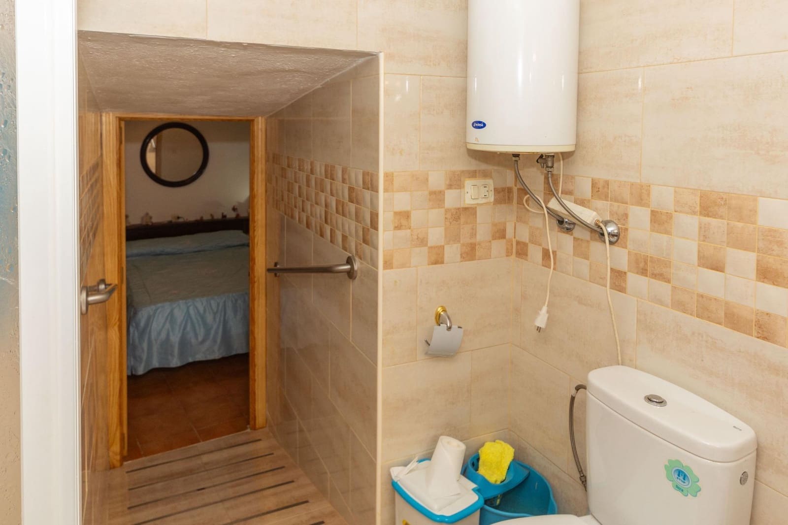 7 makuuhuone Omakotitalo myytävänä paikassa Benalua de Guadix mukana 
autotalli - 80 000 € (Ref: 9780597)