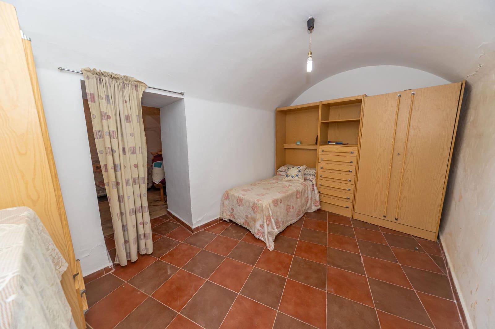 7 makuuhuone Omakotitalo myytävänä paikassa Benalua de Guadix mukana 
autotalli - 80 000 € (Ref: 9780597)