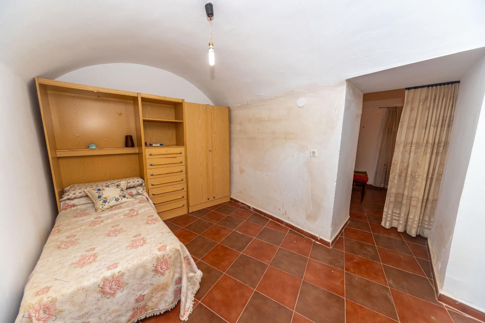 7 makuuhuone Omakotitalo myytävänä paikassa Benalua de Guadix mukana 
autotalli - 80 000 € (Ref: 9780597)