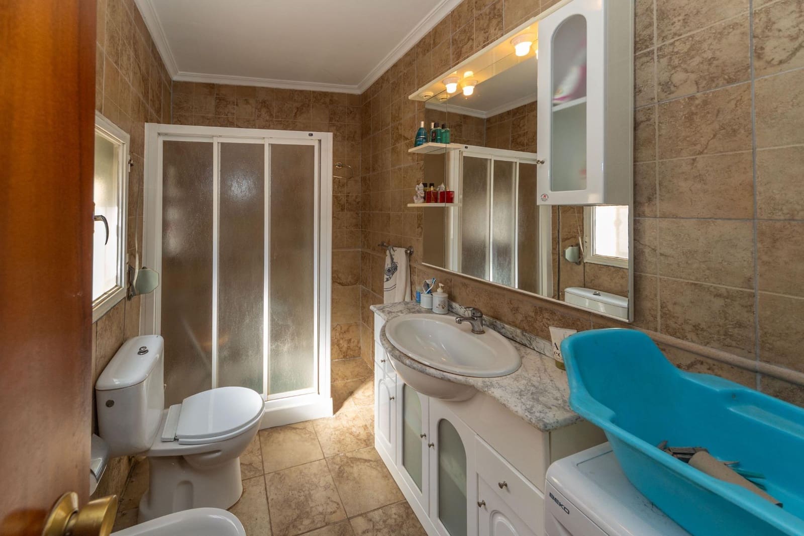 7 makuuhuone Omakotitalo myytävänä paikassa Benalua de Guadix mukana 
autotalli - 80 000 € (Ref: 9780597)