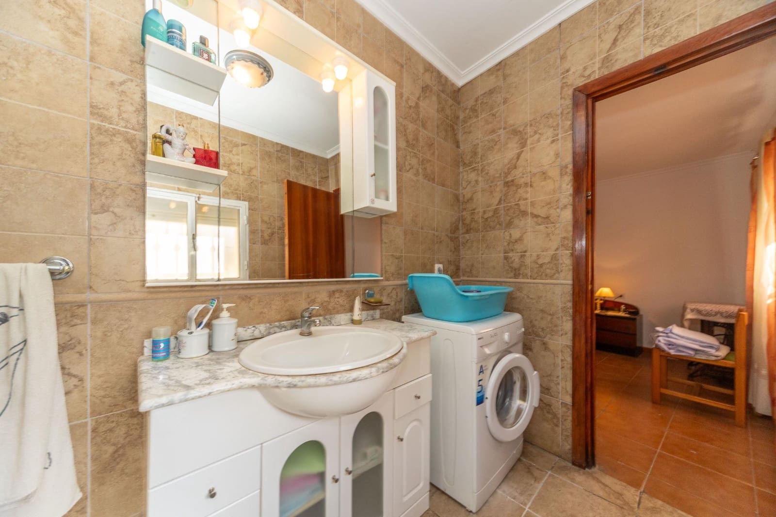 7 makuuhuone Omakotitalo myytävänä paikassa Benalua de Guadix mukana 
autotalli - 80 000 € (Ref: 9780597)