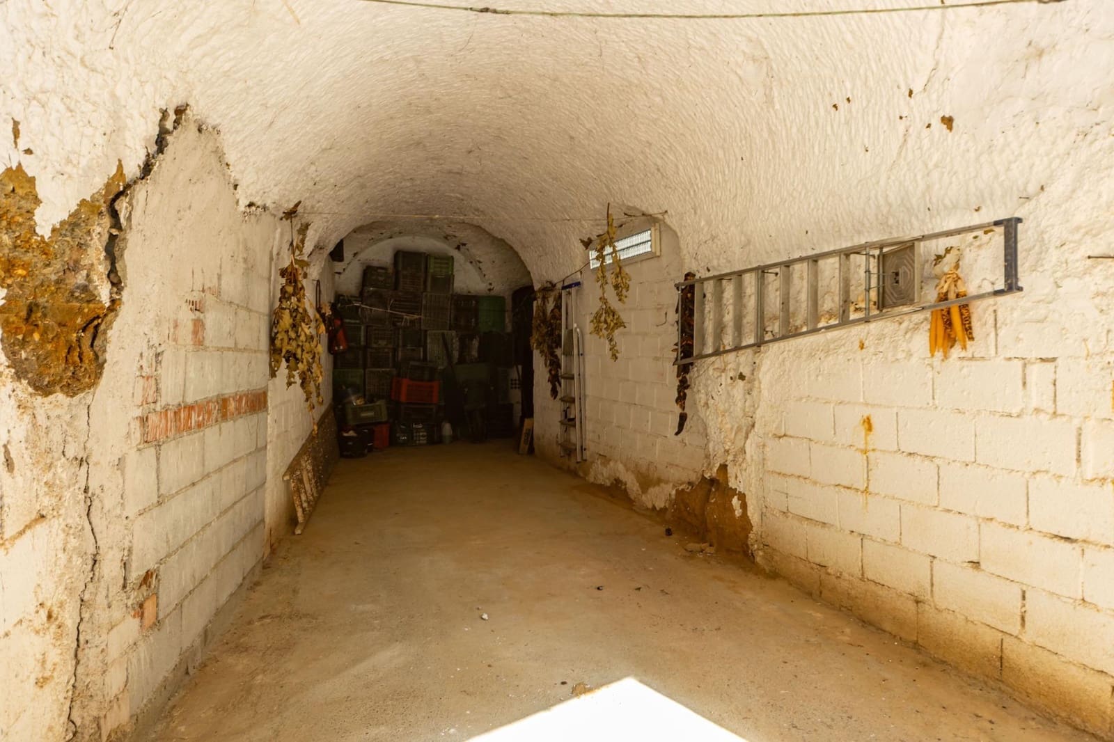 7 makuuhuone Omakotitalo myytävänä paikassa Benalua de Guadix mukana 
autotalli - 80 000 € (Ref: 9780597)