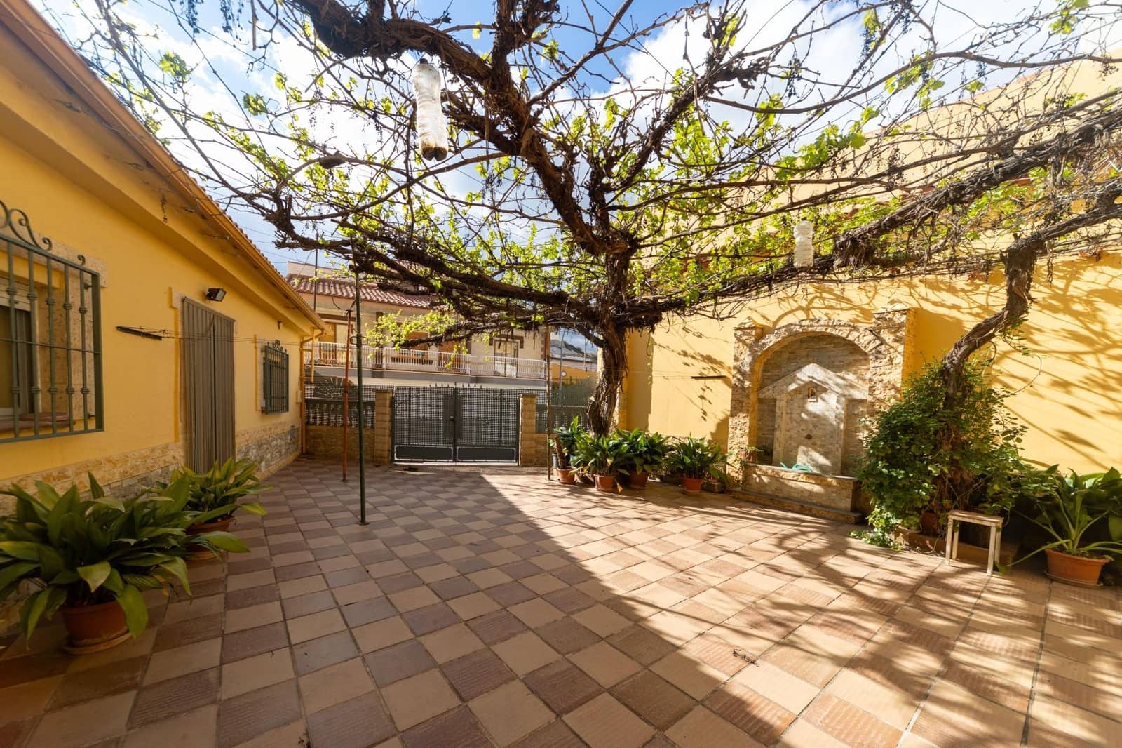 7 makuuhuone Omakotitalo myytävänä paikassa Benalua de Guadix mukana 
autotalli - 80 000 € (Ref: 9780597)