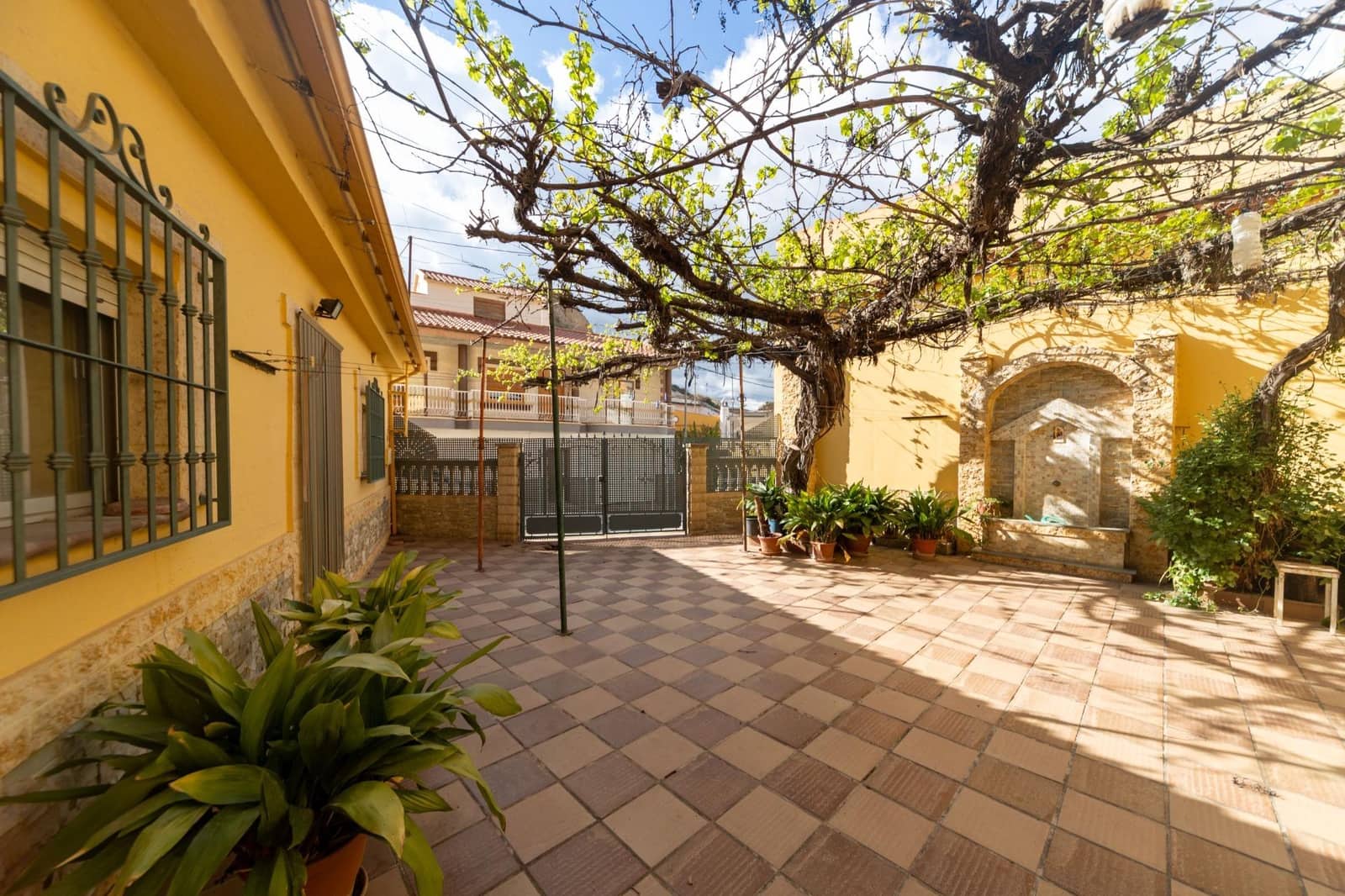 7 makuuhuone Omakotitalo myytävänä paikassa Benalua de Guadix mukana 
autotalli - 80 000 € (Ref: 9780597)