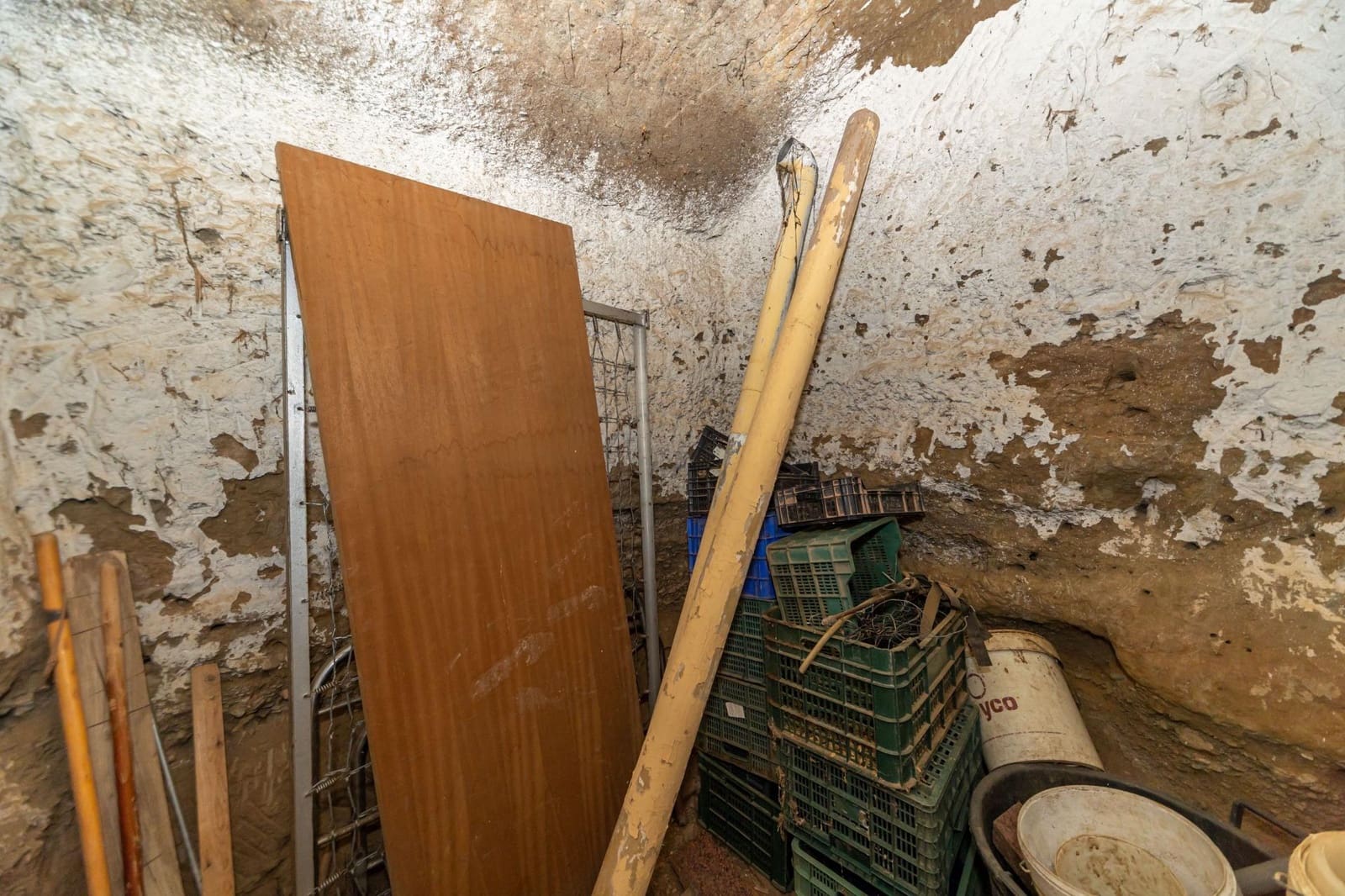 7 makuuhuone Omakotitalo myytävänä paikassa Benalua de Guadix mukana 
autotalli - 80 000 € (Ref: 9780597)