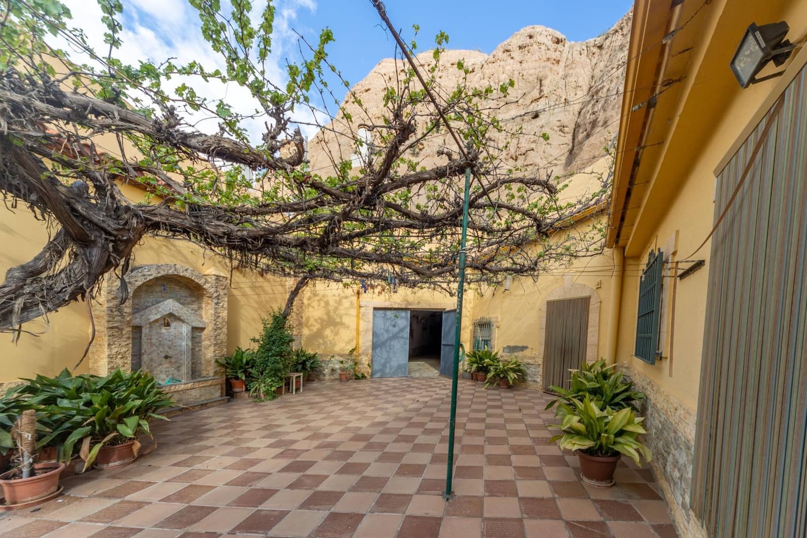 7 makuuhuone Omakotitalo myytävänä paikassa Benalua de Guadix mukana 
autotalli - 80 000 € (Ref: 9780597)