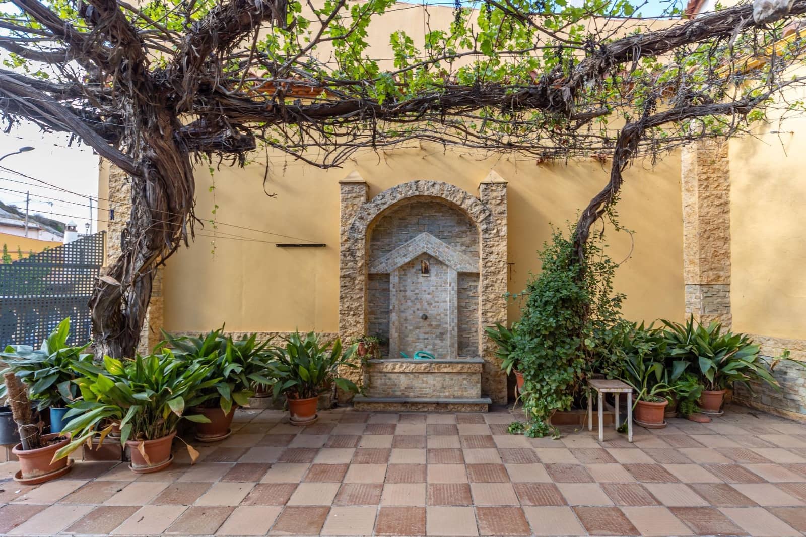 7 makuuhuone Omakotitalo myytävänä paikassa Benalua de Guadix mukana 
autotalli - 80 000 € (Ref: 9780597)