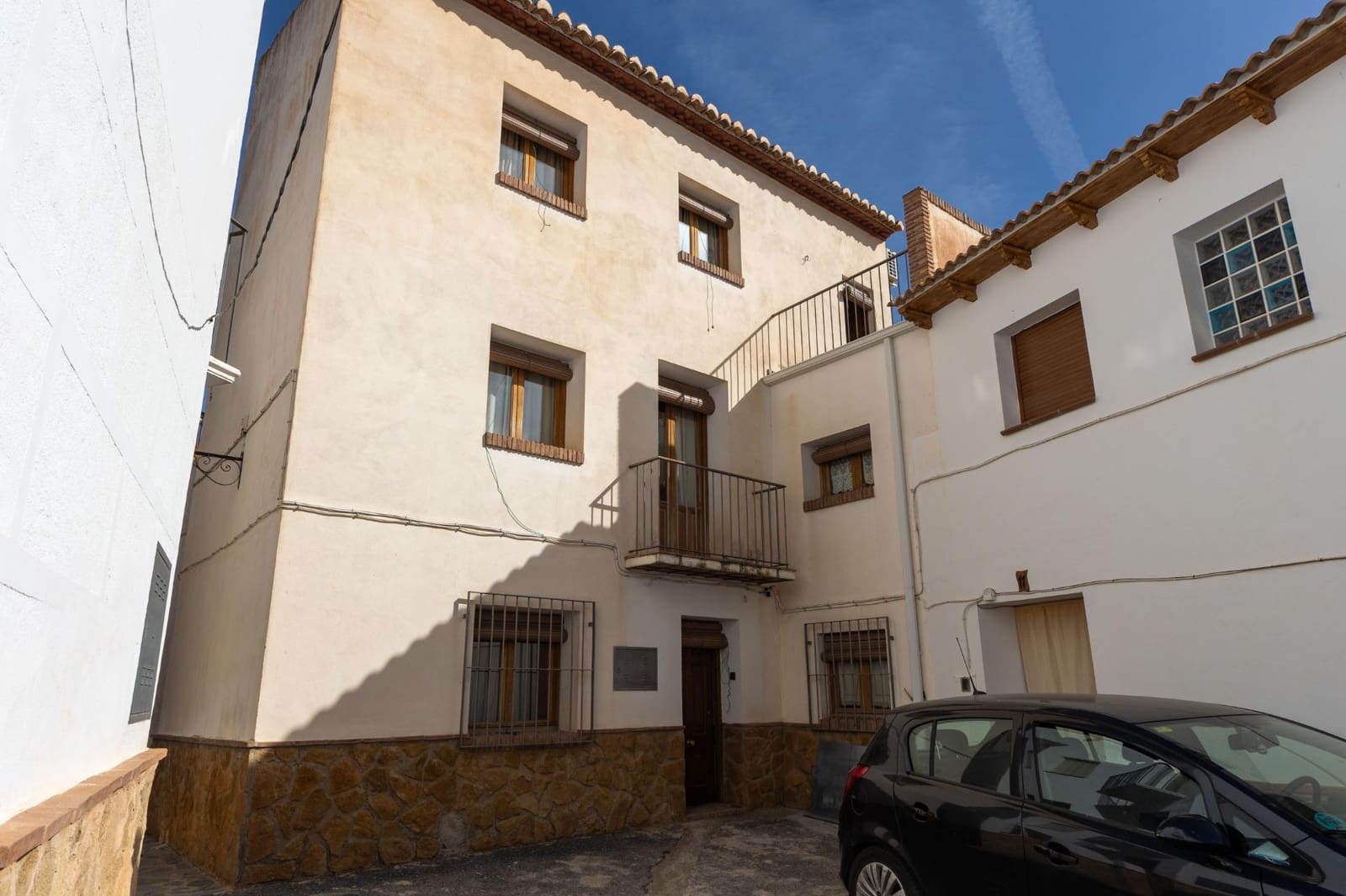 5 bedroom Townhouse for sale in Gor - € 160,000 (Ref: 9797149)