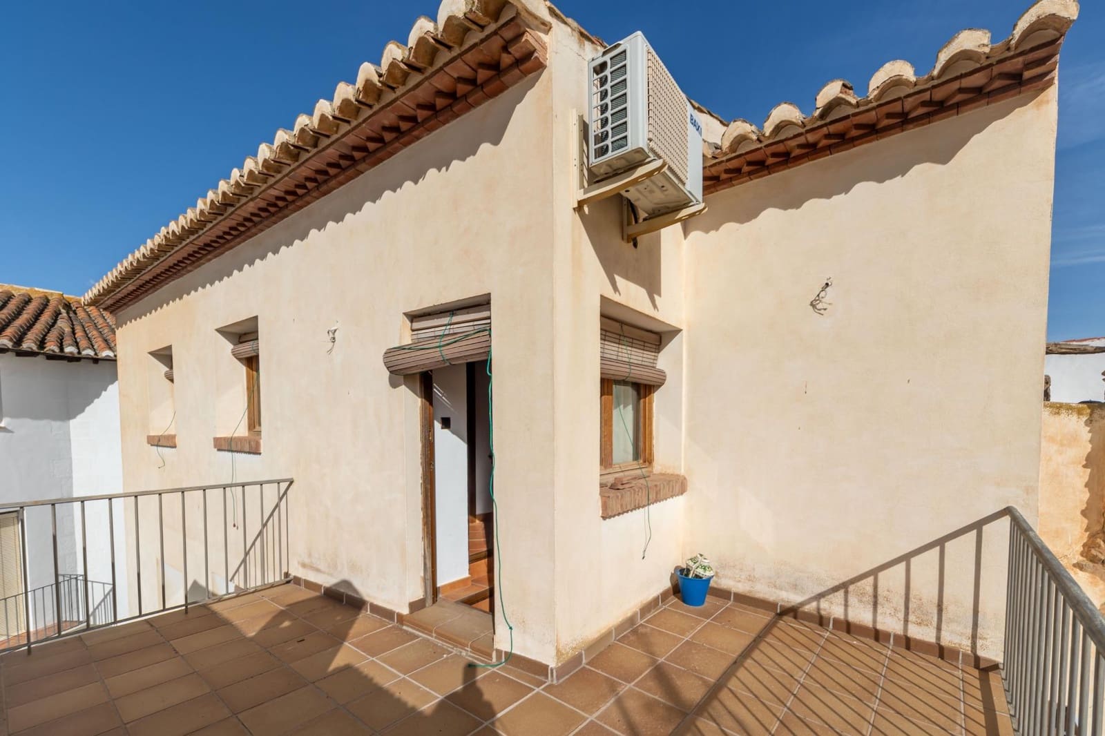 5 bedroom Townhouse for sale in Gor - € 160,000 (Ref: 9797149)