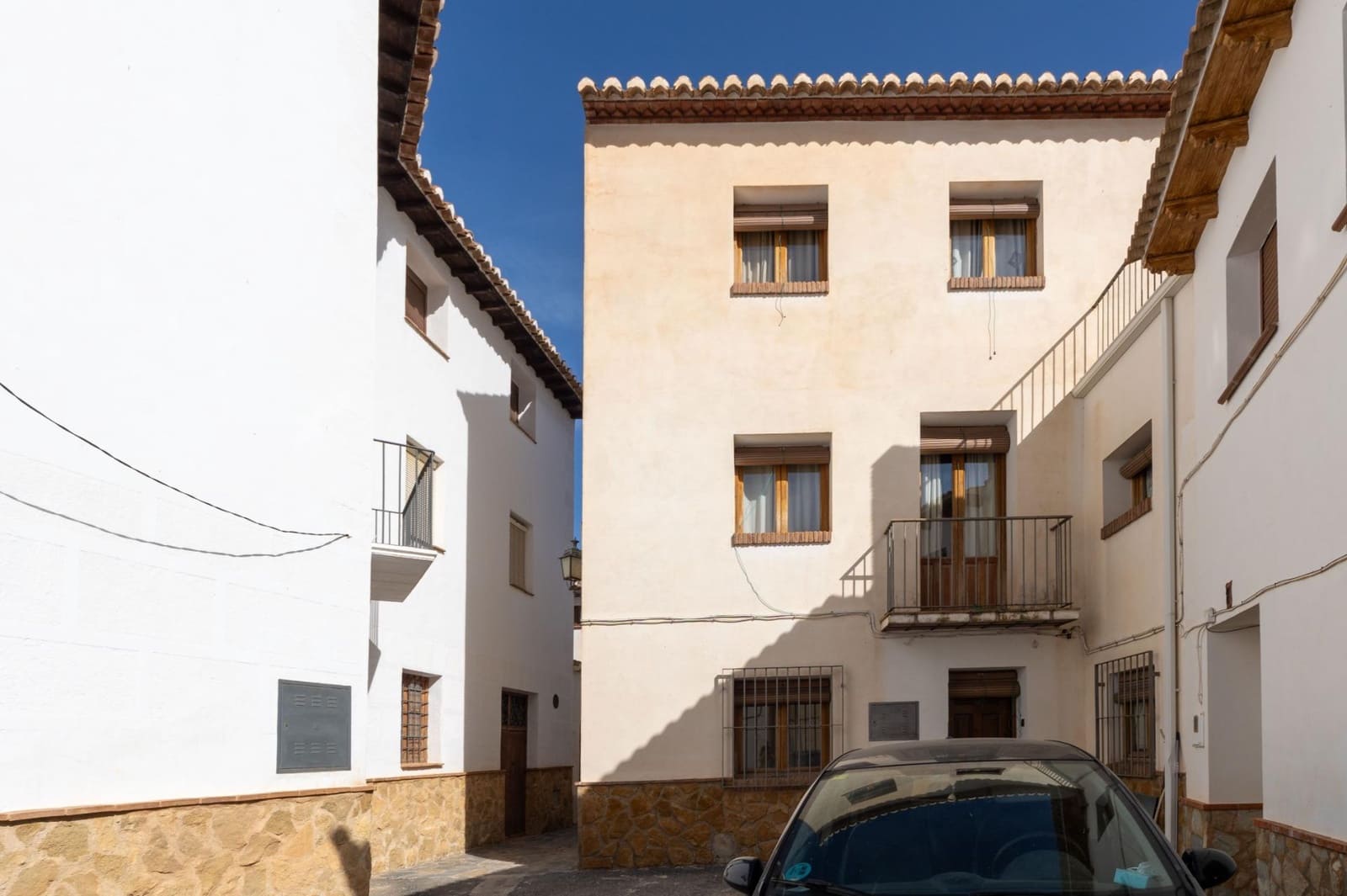 5 bedroom Townhouse for sale in Gor - € 160,000 (Ref: 9797149)