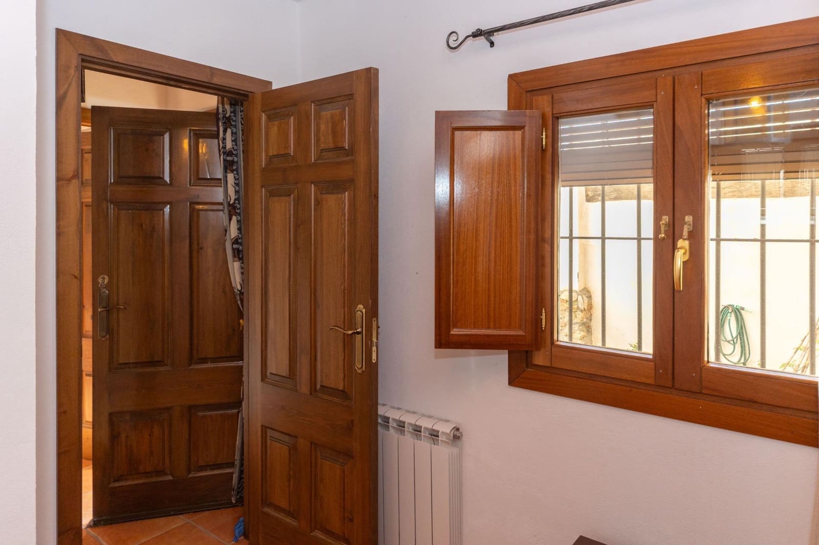 5 bedroom Townhouse for sale in Gor - € 160,000 (Ref: 9797149)