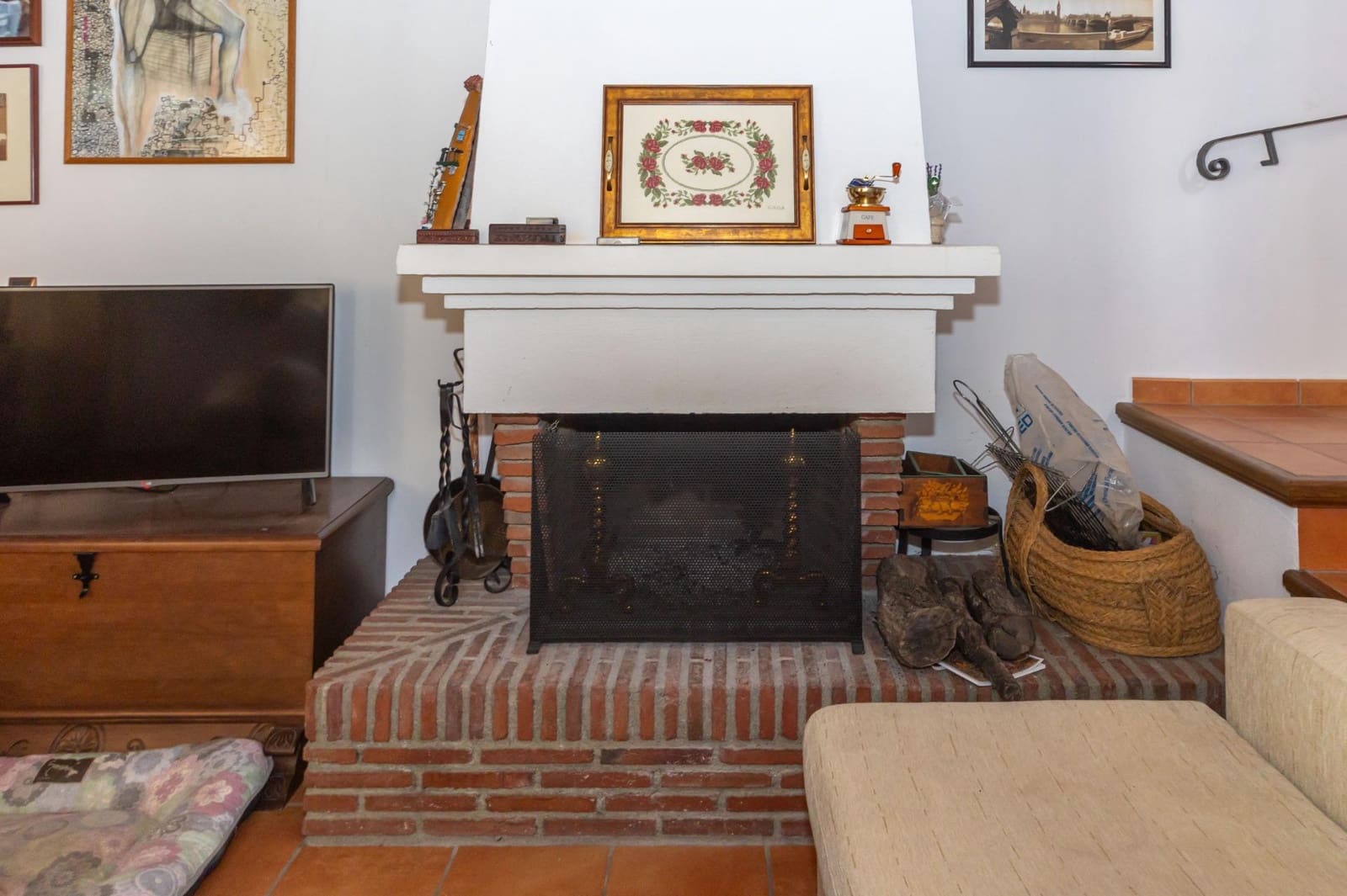 5 bedroom Townhouse for sale in Gor - € 160,000 (Ref: 9797149)