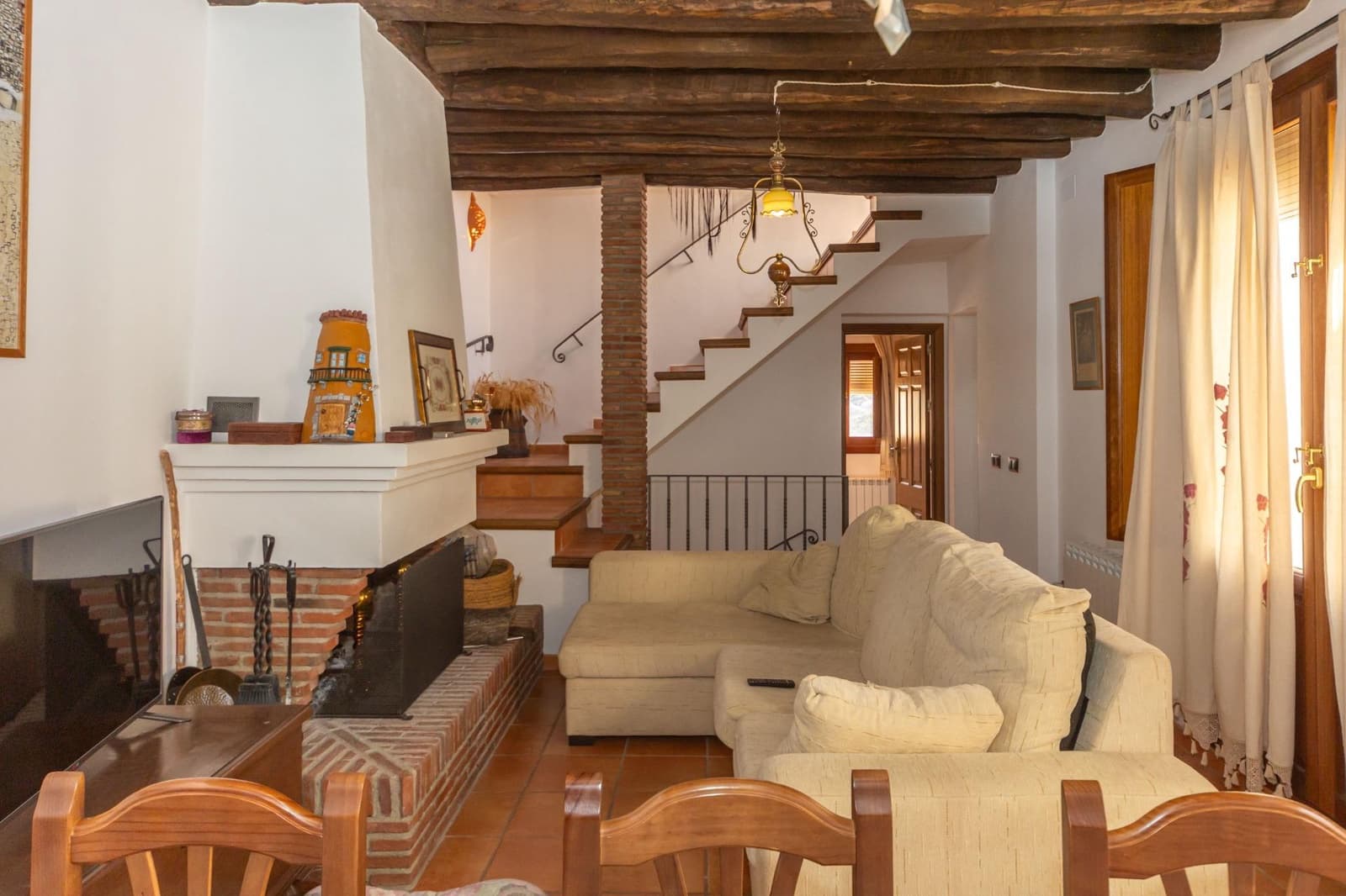 5 bedroom Townhouse for sale in Gor - € 160,000 (Ref: 9797149)