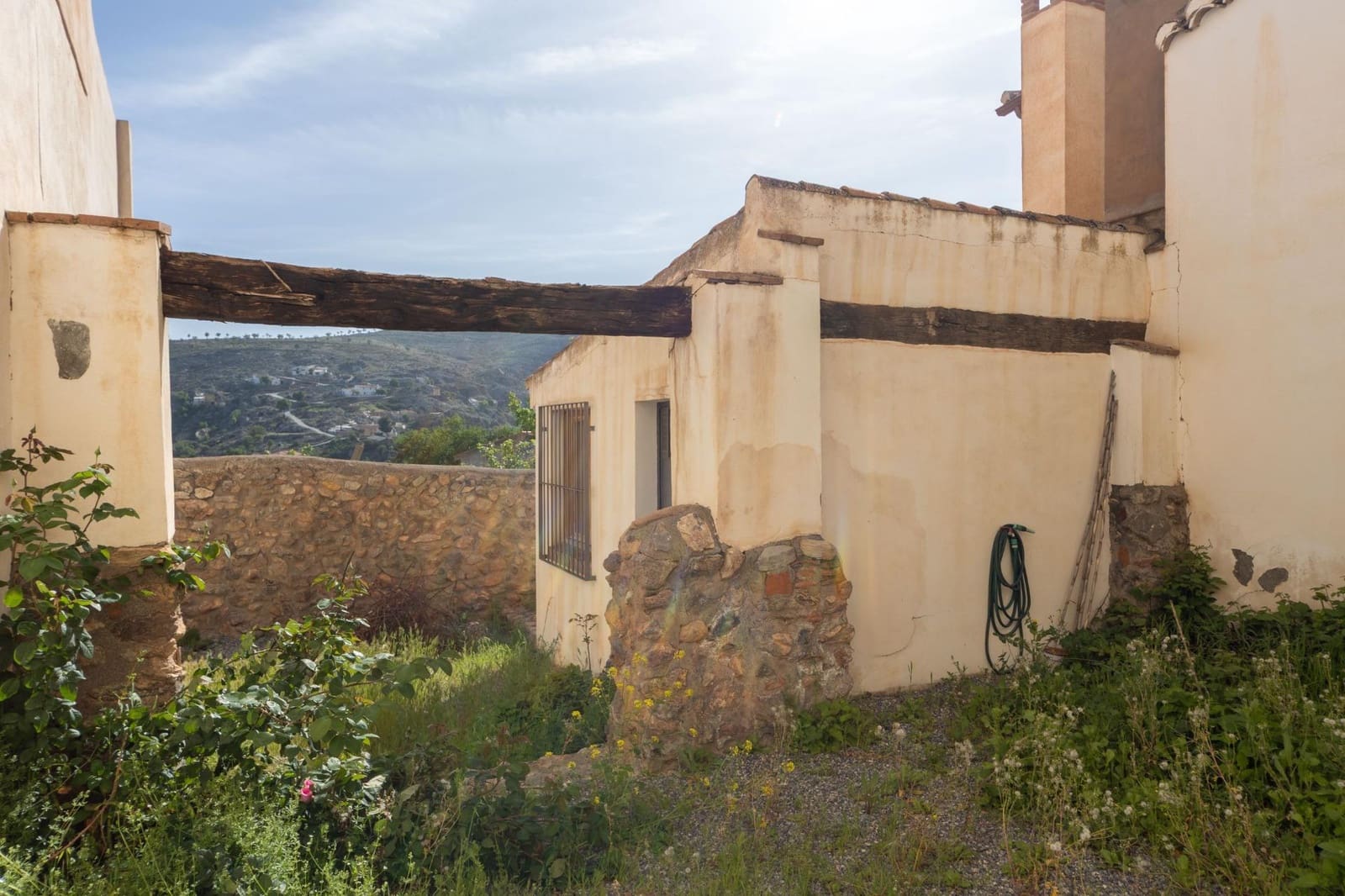 5 bedroom Townhouse for sale in Gor - € 160,000 (Ref: 9797149)