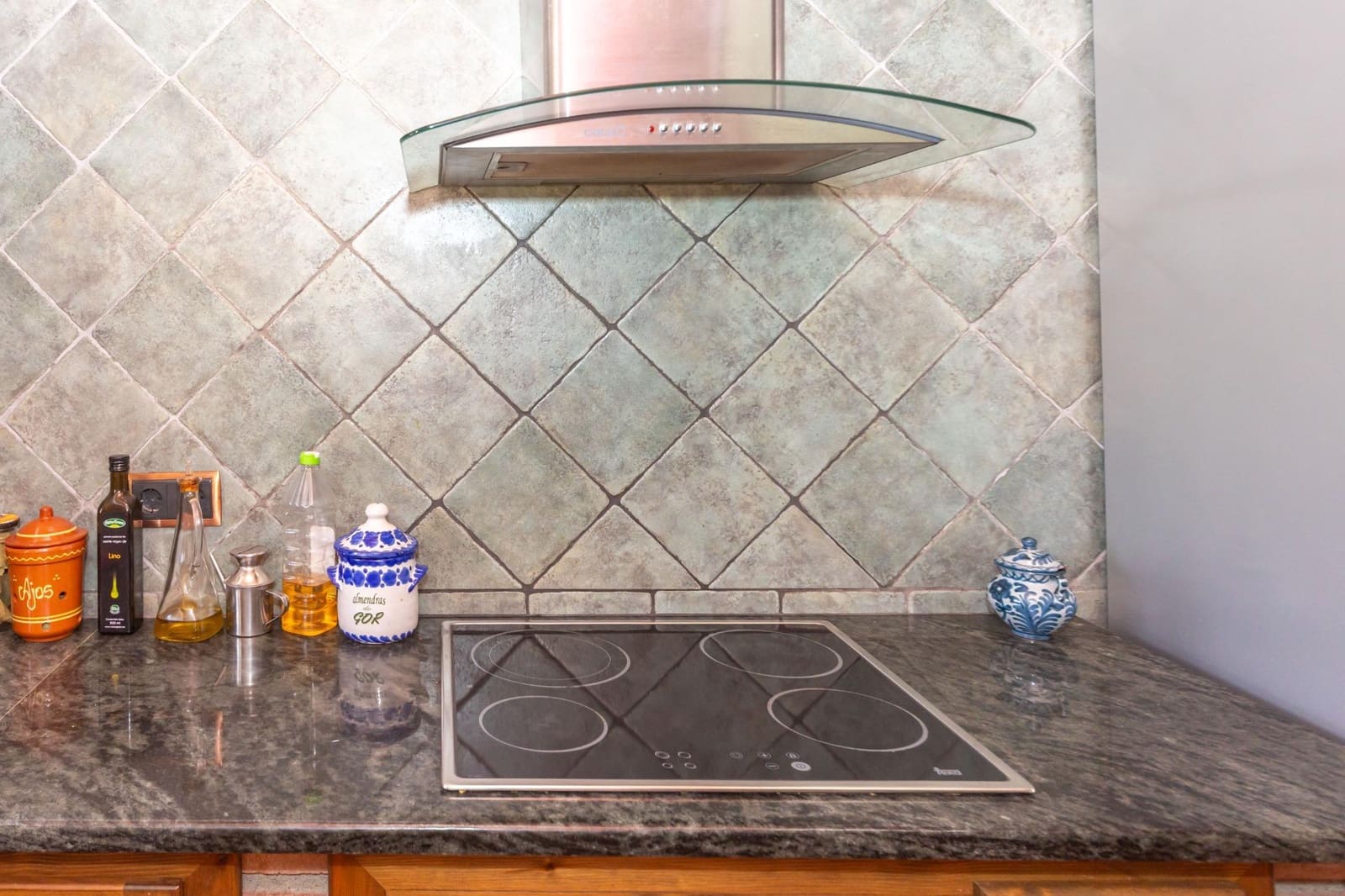 5 bedroom Townhouse for sale in Gor - € 160,000 (Ref: 9797149)