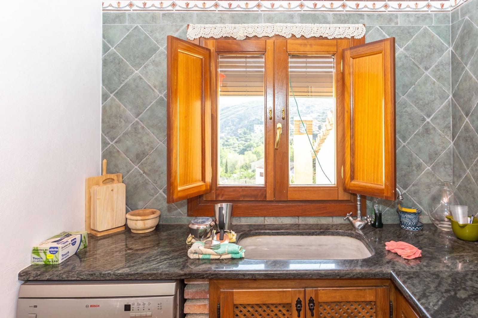 5 bedroom Townhouse for sale in Gor - € 160,000 (Ref: 9797149)