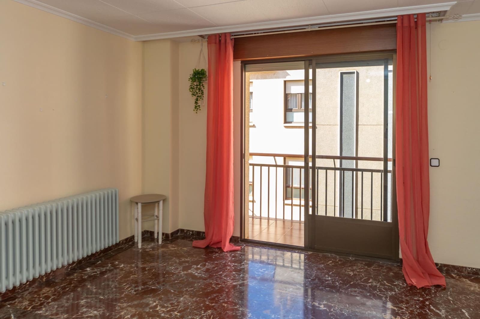 4 bedroom Flat for sale in Guadix - € 115,000 (Ref: 9820549)