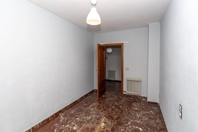 4 soveværelse Lejlighed til salg i Guadix - € 115.000 (Ref: 9820549)