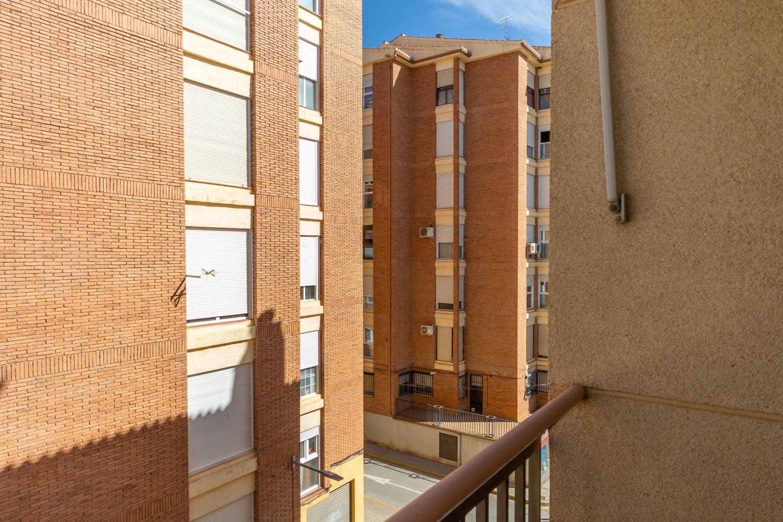 4 bedroom Flat for sale in Guadix - € 115,000 (Ref: 9820549)
