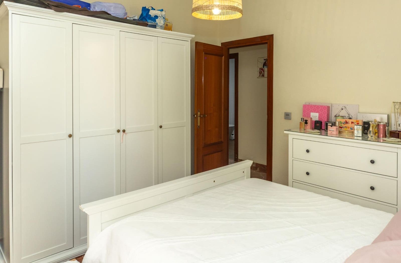 3 bedroom Flat for sale in Guadix - € 130,000 (Ref: 9820550)