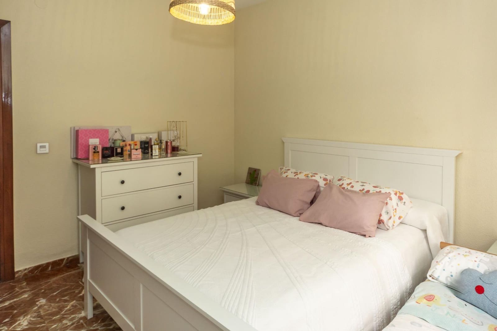 3 bedroom Flat for sale in Guadix - € 130,000 (Ref: 9820550)