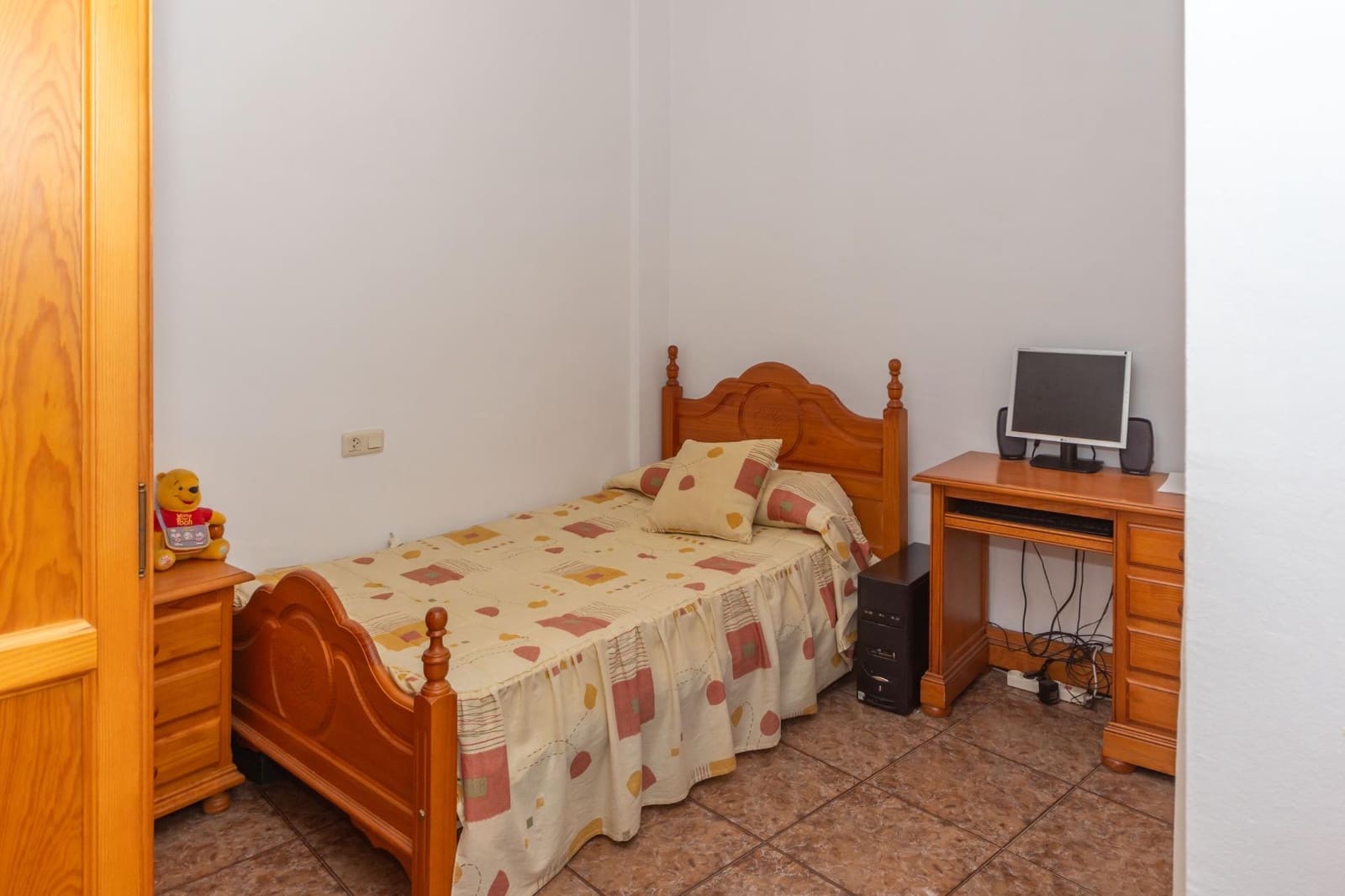 3 bedroom Flat for sale in Guadix - € 74,000 (Ref: 9825283)