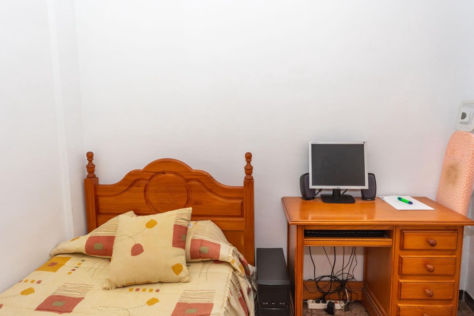 3 bedroom Flat for sale in Guadix - € 74,000 (Ref: 9825283)