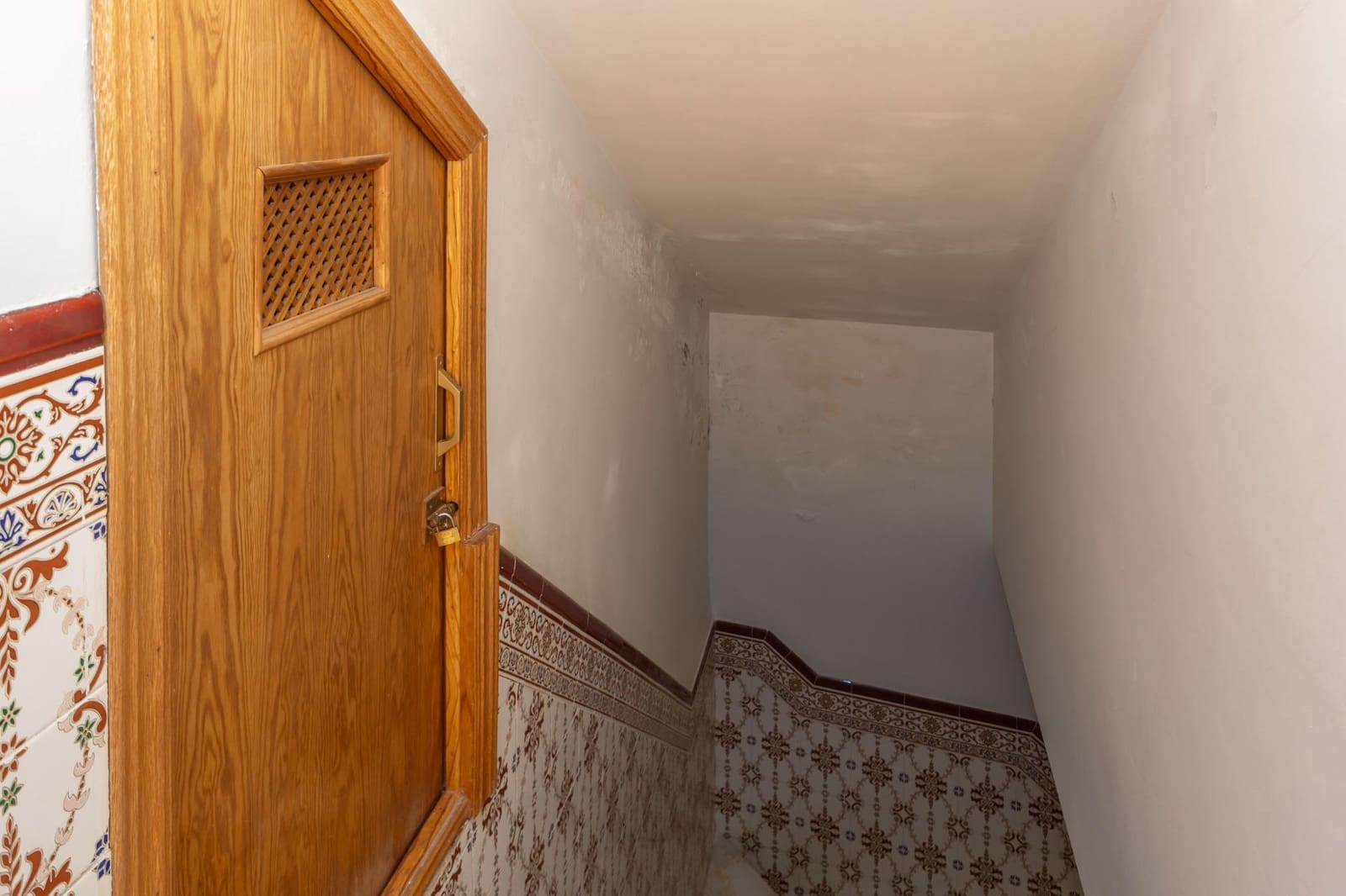 3 bedroom Flat for sale in Guadix - € 74,000 (Ref: 9825283)