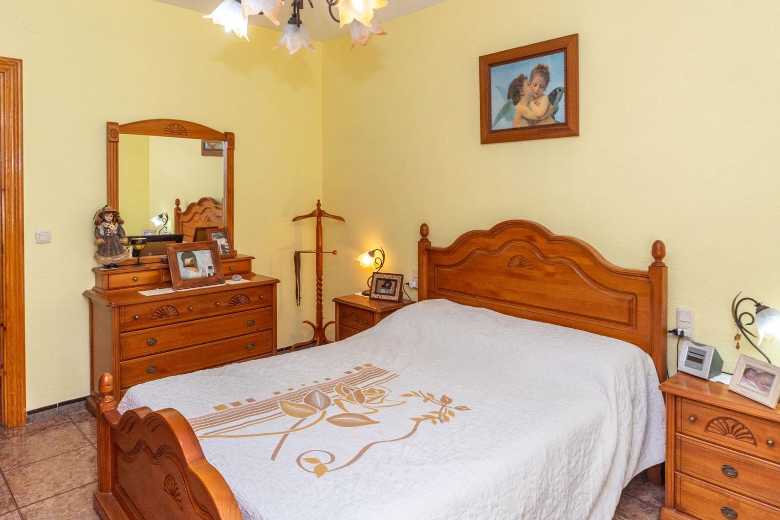 3 bedroom Flat for sale in Guadix - € 74,000 (Ref: 9825283)