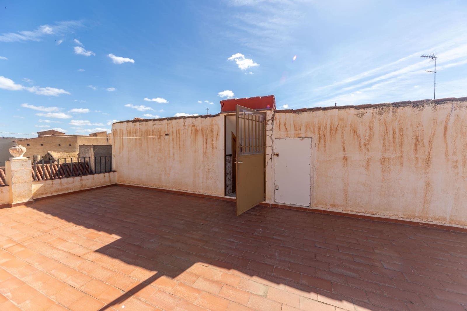 3 bedroom Flat for sale in Guadix - € 74,000 (Ref: 9825283)