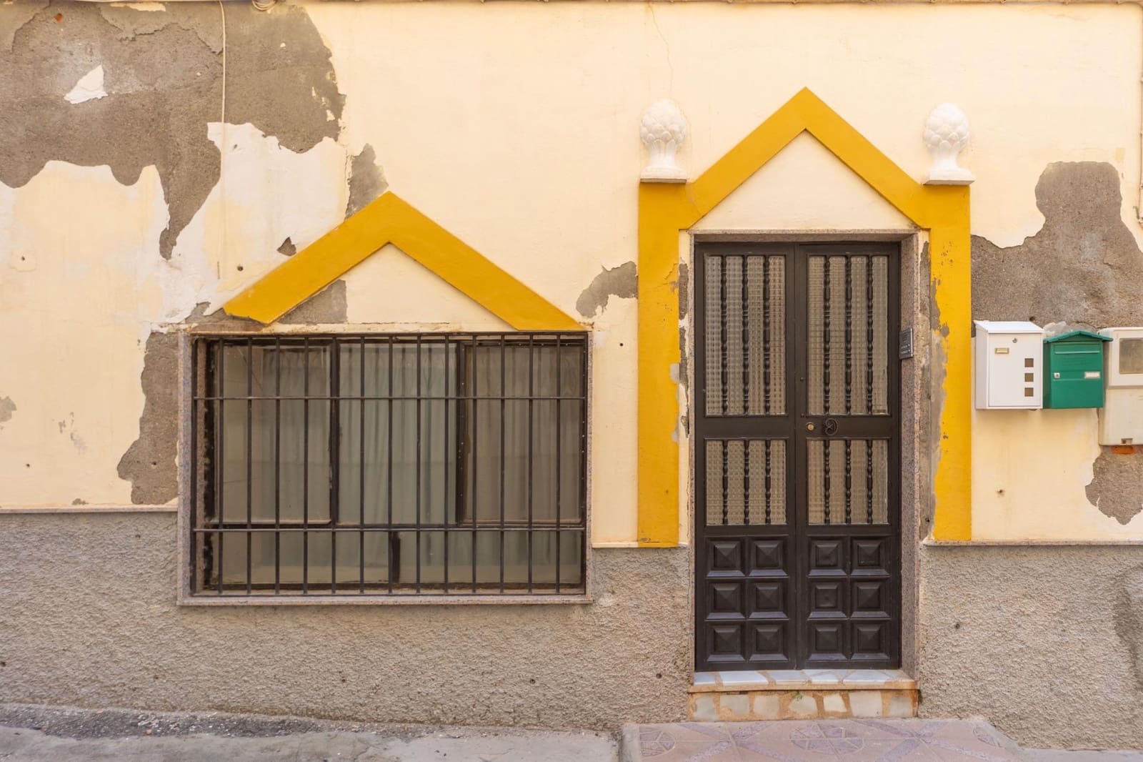 3 bedroom Flat for sale in Guadix - € 74,000 (Ref: 9825283)