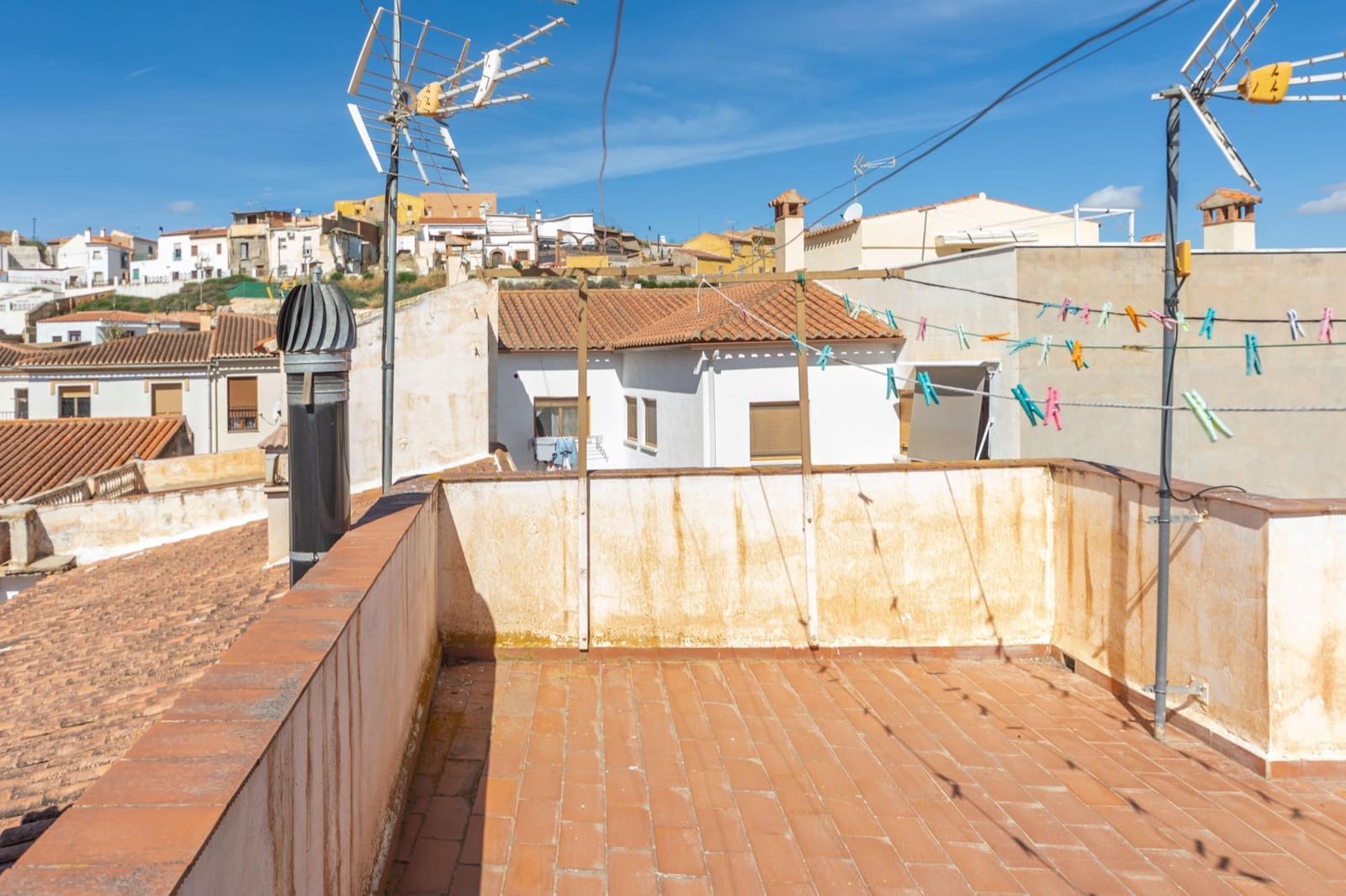 3 bedroom Flat for sale in Guadix - € 74,000 (Ref: 9825283)