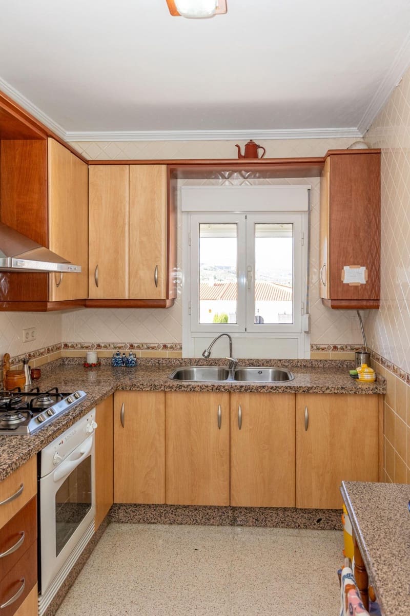 5 slaapkamer Huis te koop in Purullena met garage - € 210.000 (Ref: 9876482)