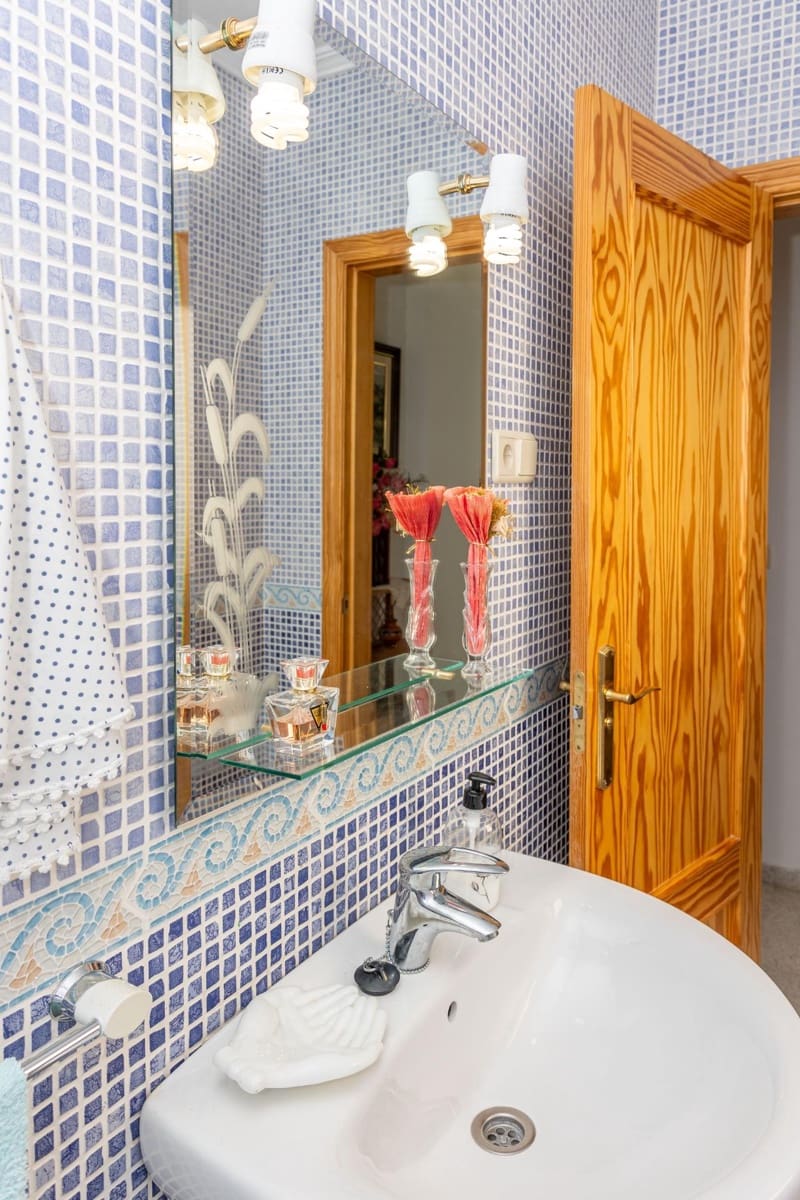5 slaapkamer Huis te koop in Purullena met garage - € 210.000 (Ref: 9876482)