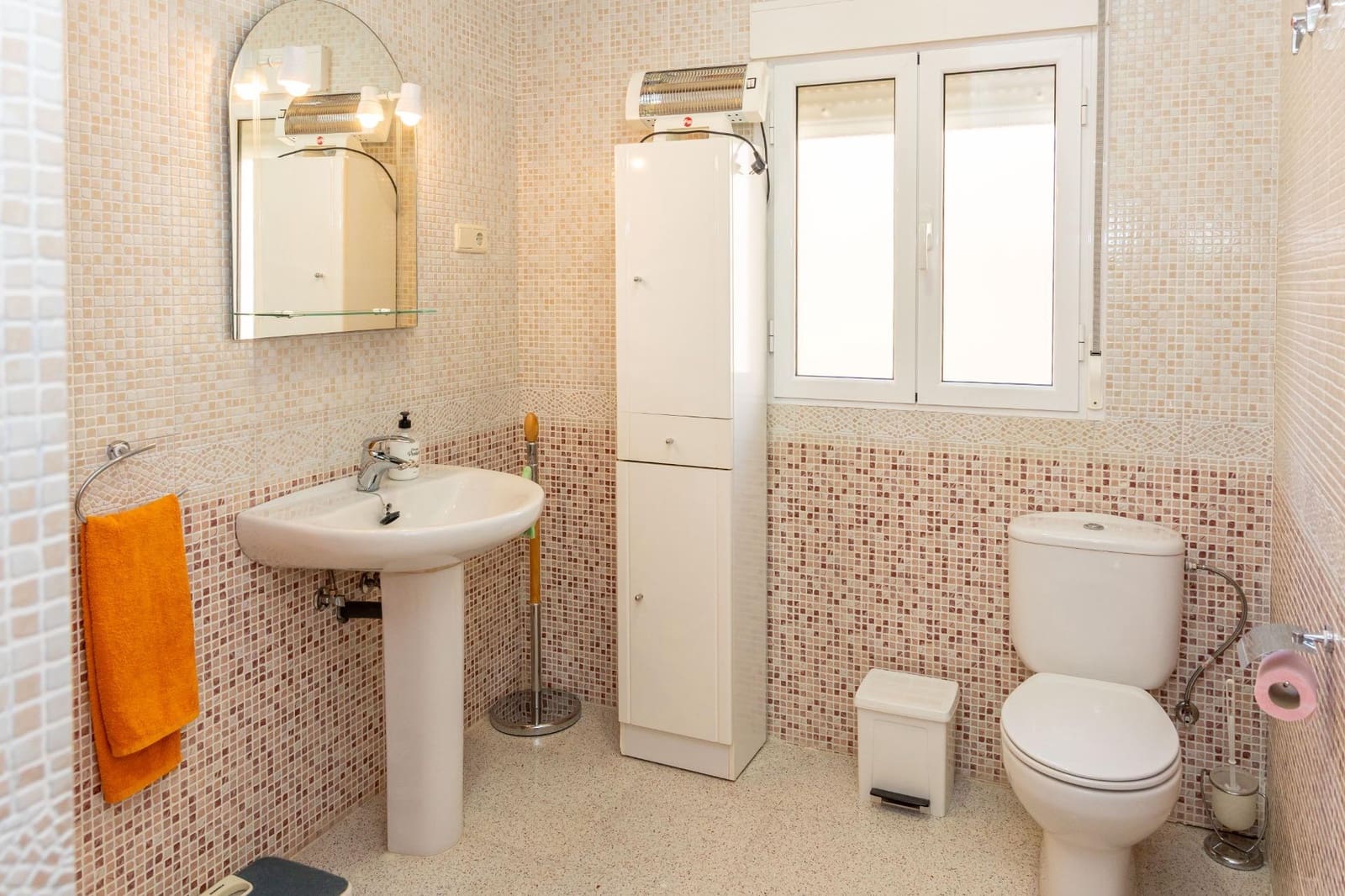 5 slaapkamer Huis te koop in Purullena met garage - € 210.000 (Ref: 9876482)